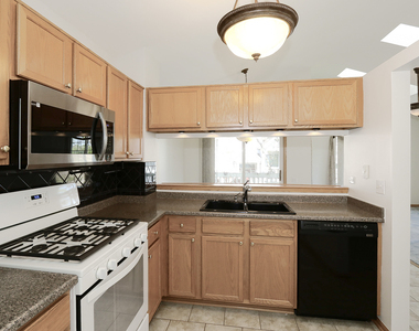 2232 Dawson Lane - Photo Thumbnail 11