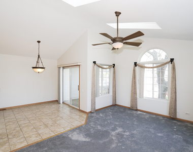 2232 Dawson Lane - Photo Thumbnail 7