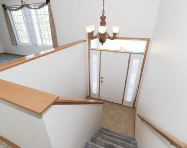2232 Dawson Lane - Photo Thumbnail 3