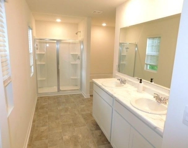 3689 Chevington Court Se - Photo Thumbnail 26