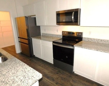 3689 Chevington Court Se - Photo Thumbnail 13