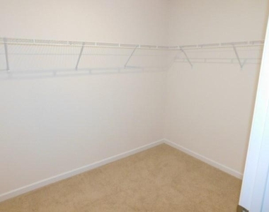 3689 Chevington Court Se - Photo Thumbnail 25