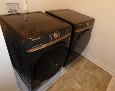 3689 Chevington Court Se - Photo Thumbnail 17