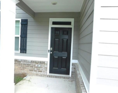 3689 Chevington Court Se - Photo Thumbnail 3