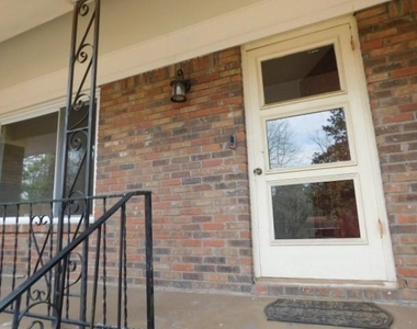 2407 Summerland Drive - Photo Thumbnail 1
