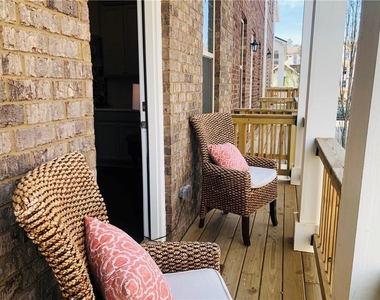 324 Beacons Place - Photo Thumbnail 33