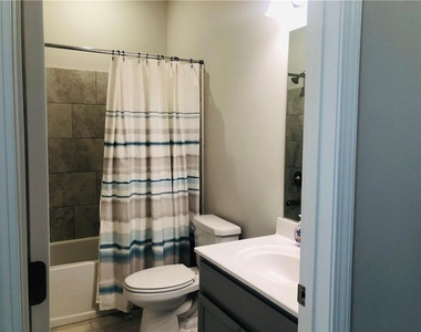 324 Beacons Place - Photo Thumbnail 16