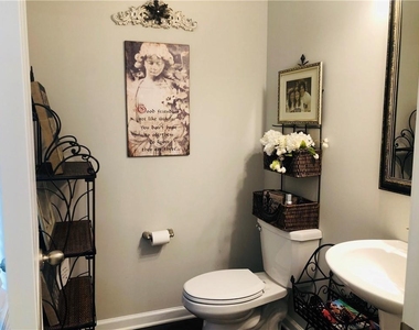 324 Beacons Place - Photo Thumbnail 14