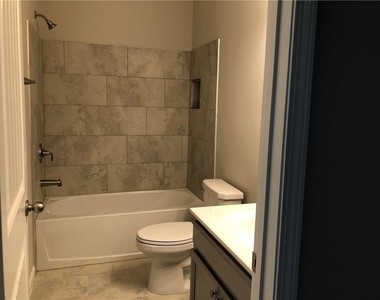 324 Beacons Place - Photo Thumbnail 31