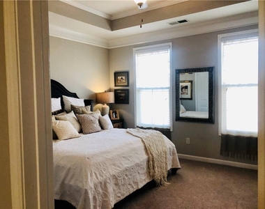 324 Beacons Place - Photo Thumbnail 17