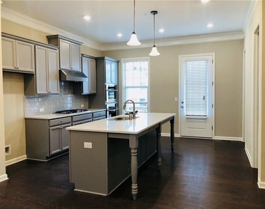 324 Beacons Place - Photo Thumbnail 23