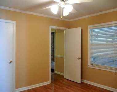 1278 Fairhill Lane - Photo Thumbnail 7