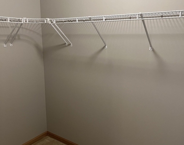863 Pheasant Trail - Photo Thumbnail 11