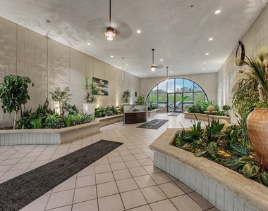 1 Renaissance Place - Photo Thumbnail 2