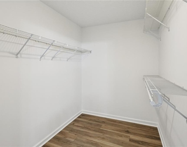 208 Carrington Way - Photo Thumbnail 19