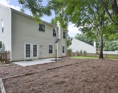 208 Carrington Way - Photo Thumbnail 24