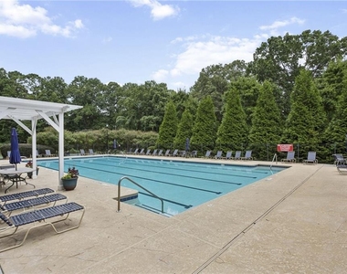 208 Carrington Way - Photo Thumbnail 25