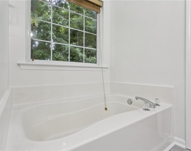 208 Carrington Way - Photo Thumbnail 18