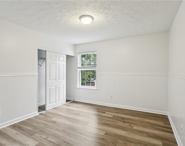 208 Carrington Way - Photo Thumbnail 21