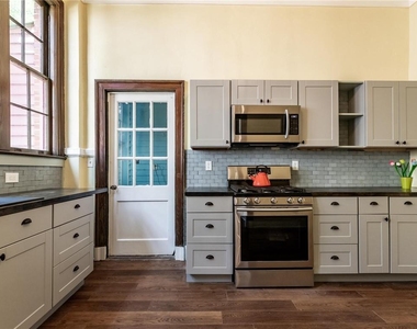 1681 E Clifton Road Ne - Photo Thumbnail 20