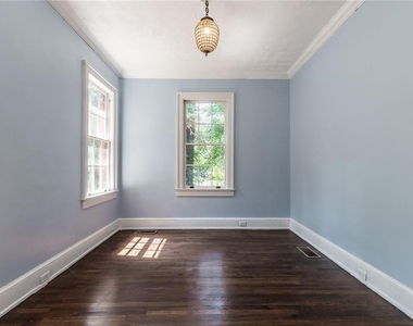 1681 E Clifton Road Ne - Photo Thumbnail 10