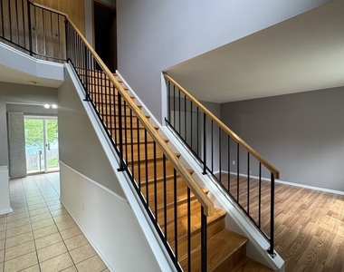 1716 William Drive - Photo Thumbnail 1
