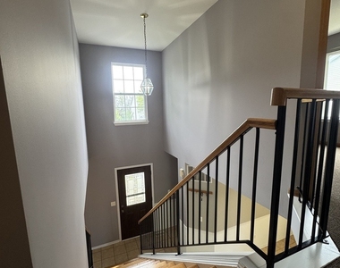 1716 William Drive - Photo Thumbnail 11