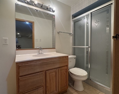 1716 William Drive - Photo Thumbnail 9