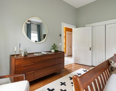 307 Georgia Avenue Se - Photo Thumbnail 49