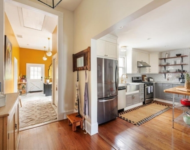 307 Georgia Avenue Se - Photo Thumbnail 11