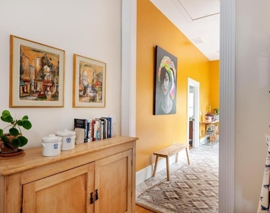 307 Georgia Avenue Se - Photo Thumbnail 12
