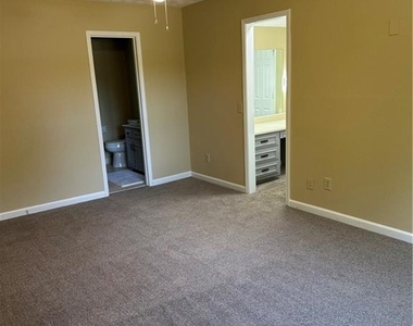 3305 Maple Ridge Court - Photo Thumbnail 22