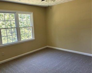 3305 Maple Ridge Court - Photo Thumbnail 16