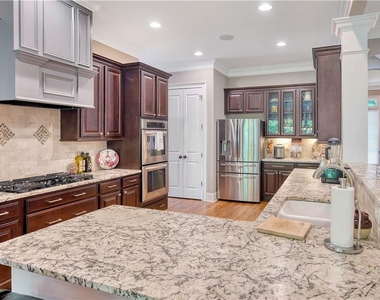 4290 Maner Street Se - Photo Thumbnail 13