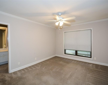607 Lismore Se - Photo Thumbnail 18