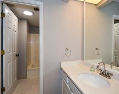 607 Lismore Se - Photo Thumbnail 21