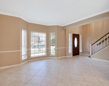 16423 Ash Point Lane - Photo Thumbnail 8