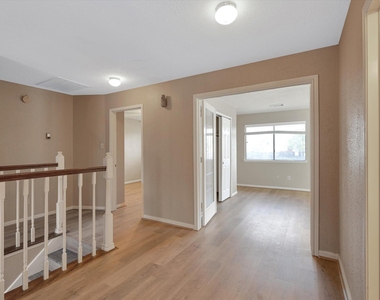 16423 Ash Point Lane - Photo Thumbnail 21