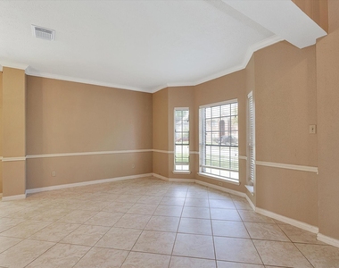 16423 Ash Point Lane - Photo Thumbnail 7