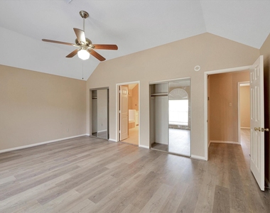 16423 Ash Point Lane - Photo Thumbnail 24