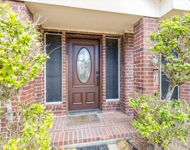 16423 Ash Point Lane - Photo Thumbnail 3