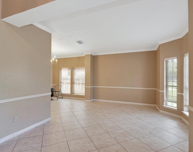 16423 Ash Point Lane - Photo Thumbnail 6