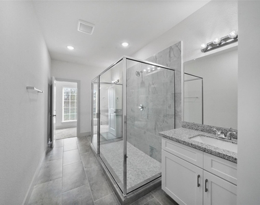 7242 Saint Augustine Street - Photo Thumbnail 15