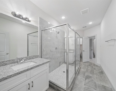 7242 Saint Augustine Street - Photo Thumbnail 16