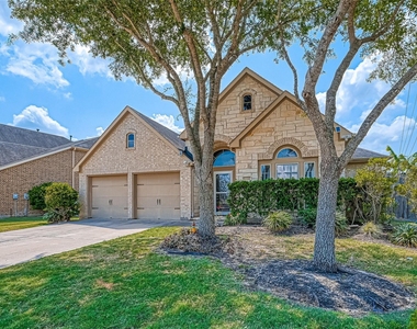6206 Falling Briar Lane - Photo Thumbnail 3