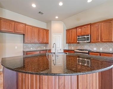 6206 Falling Briar Lane - Photo Thumbnail 23