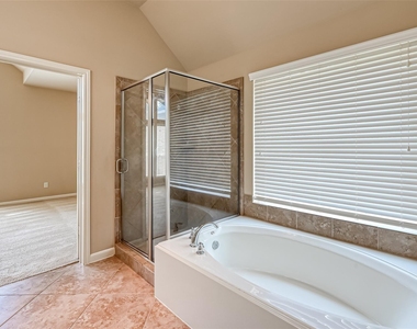 6206 Falling Briar Lane - Photo Thumbnail 41