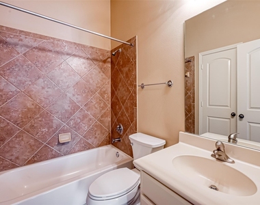 6206 Falling Briar Lane - Photo Thumbnail 33