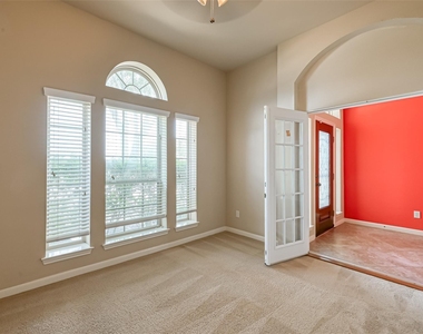 6206 Falling Briar Lane - Photo Thumbnail 9