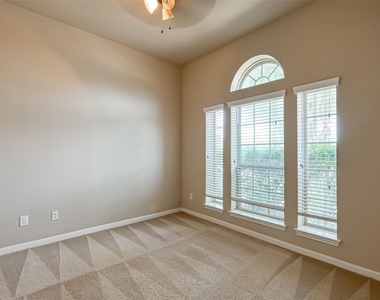 6206 Falling Briar Lane - Photo Thumbnail 8